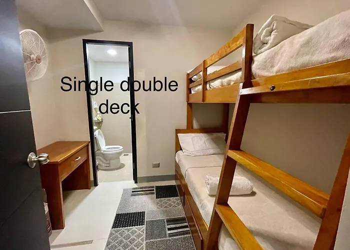 Apartment Uptown Bgc - Simple & Elegant *
